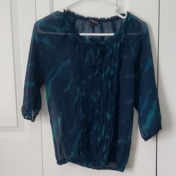 Top - Picture 2 of 2